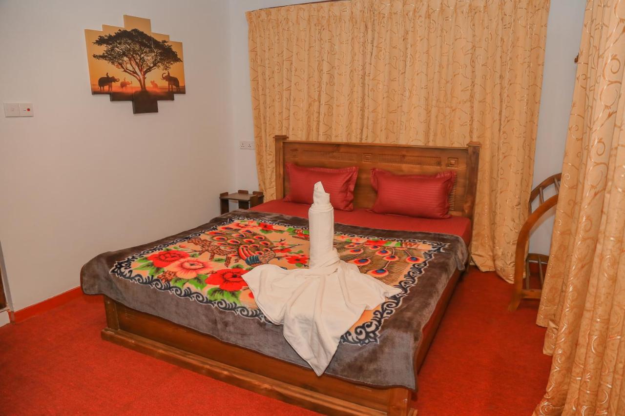 Royal Guest Hotel Inn Nuwara Eliya Ngoại thất bức ảnh